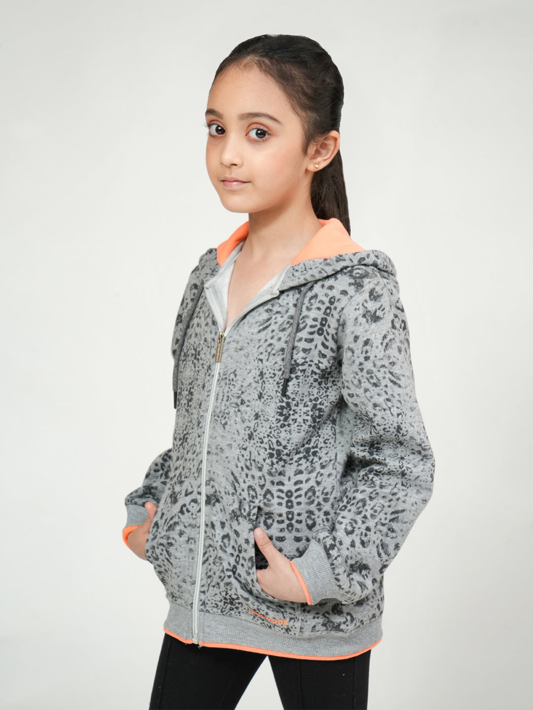 Pampolina - Stylish and Cozy Kids’ Hoodie