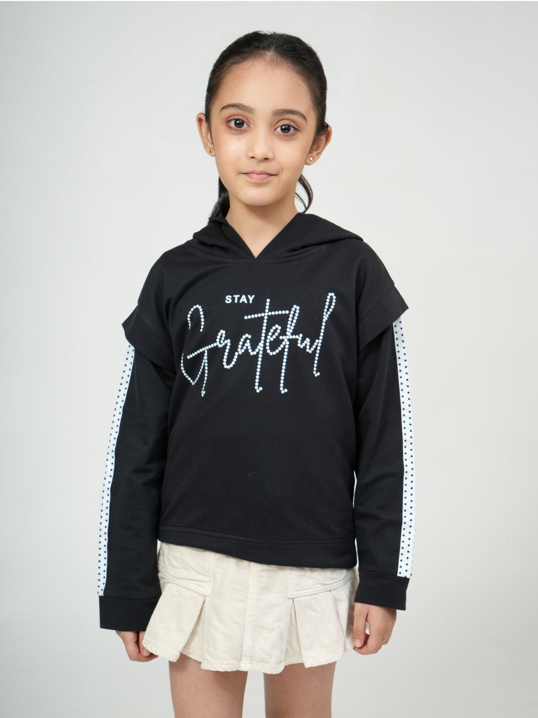 Pampolina's 'Stay Grateful' Hoodie: Stylish Inspiration for Young Trendsetters