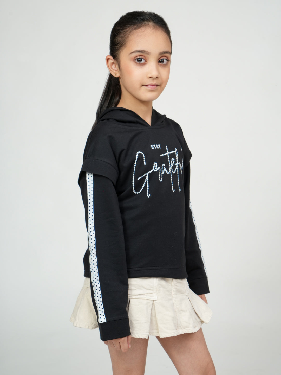 Pampolina's 'Stay Grateful' Hoodie: Stylish Inspiration for Young Trendsetters