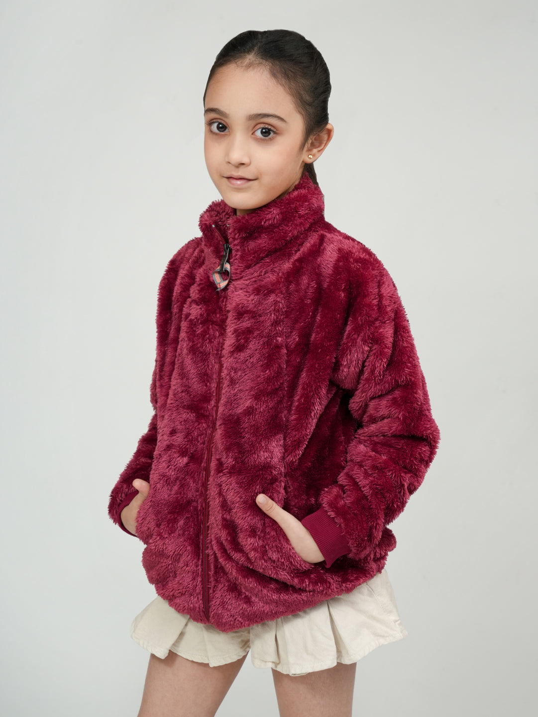 Pampolina's Cozy Chic Plush Jacket: Winter Warmth Meets Style