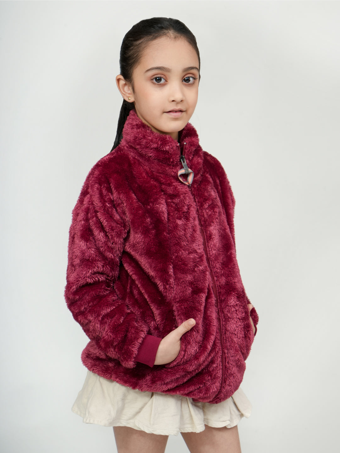 Pampolina's Cozy Chic Plush Jacket: Winter Warmth Meets Style