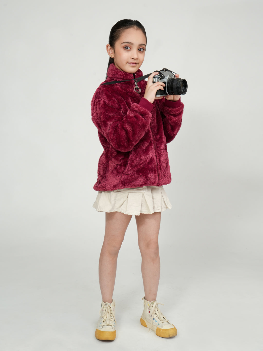 Pampolina's Cozy Chic Plush Jacket: Winter Warmth Meets Style